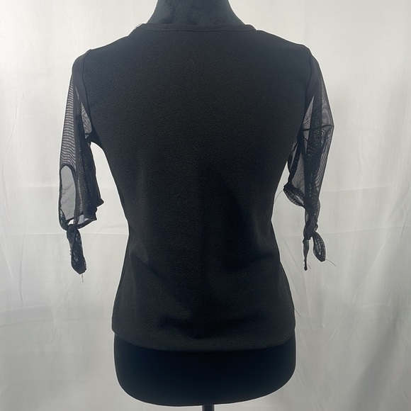 Black Top, T, Sheer sleeves,Small - Picture 3 of 7